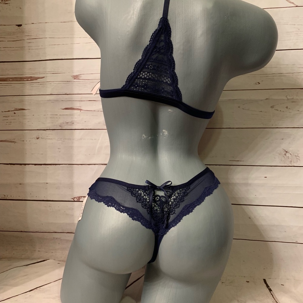 Victoria Secret Set - Picture 5 of 8